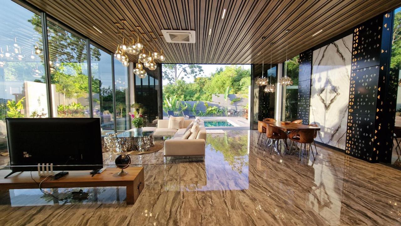 Villa Obsidian, With Staff, Sea View And Walk To Choeng Mon Beach Exteriör bild